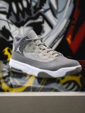 Jordan Max Aura 2 Grey
