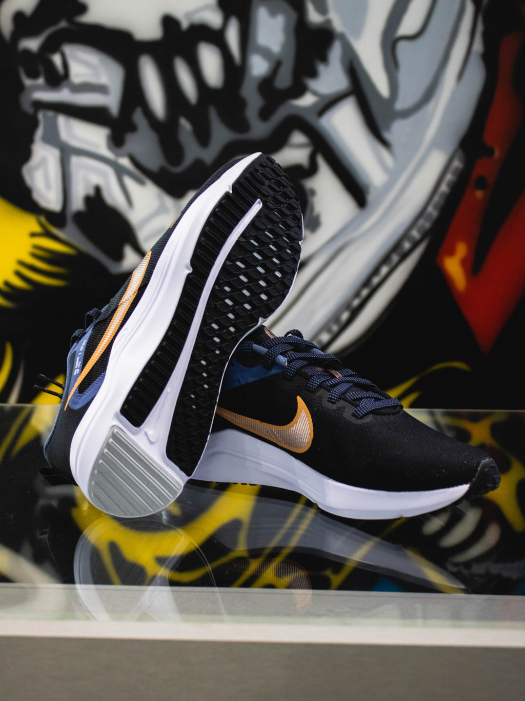 Nike Downshifter 12 Negro Rojo Bronce