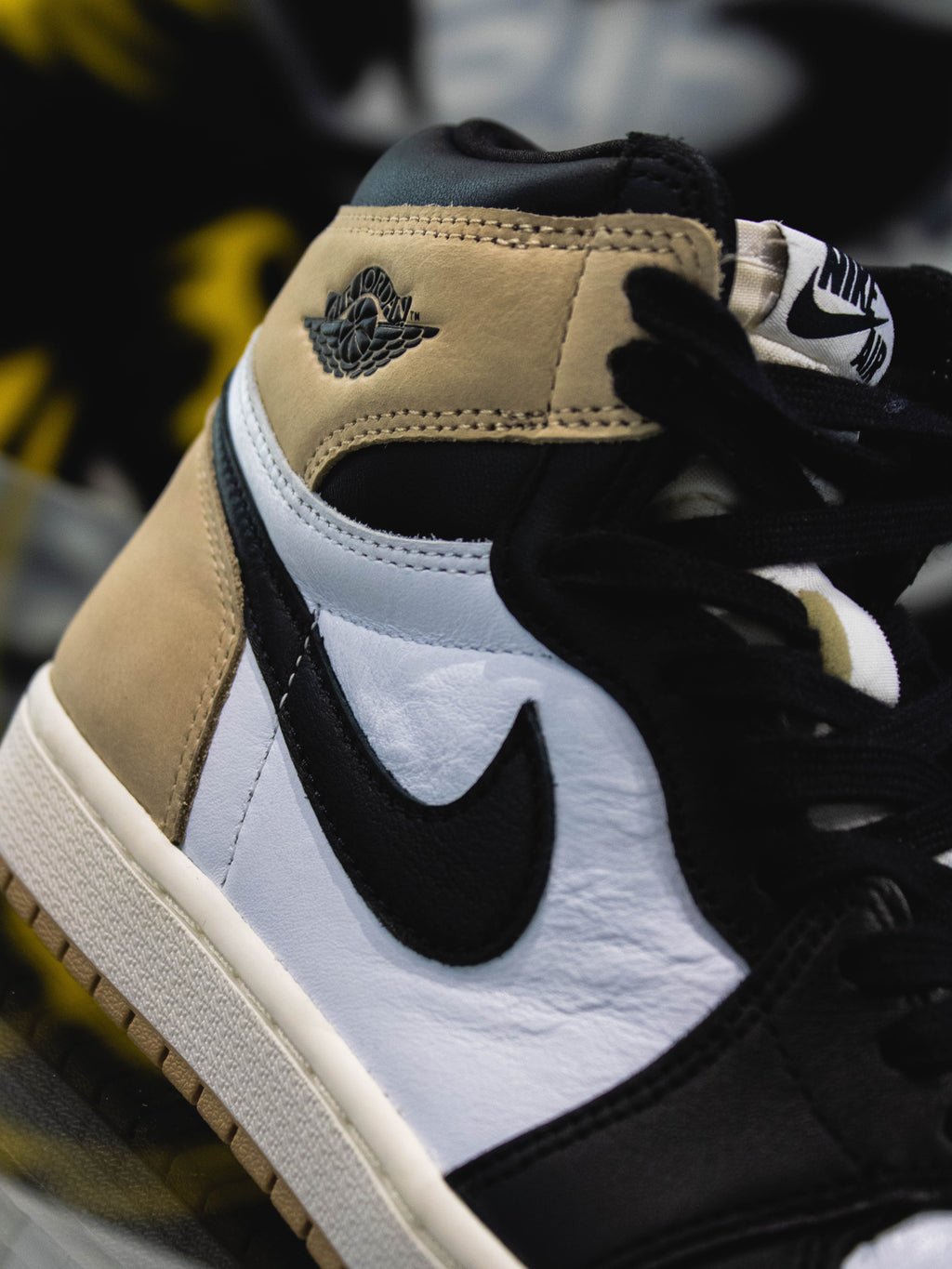 Air Jordan 1 Retro High OG Black/ Legend MD Brown-White