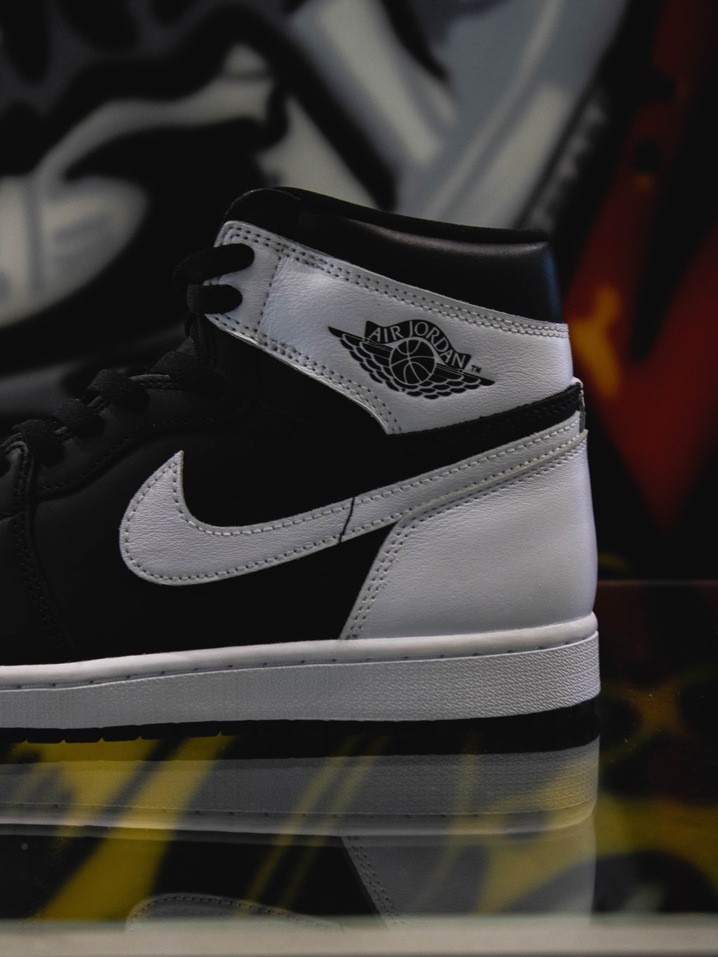Air Jordan 1 Retro High OG Black/White