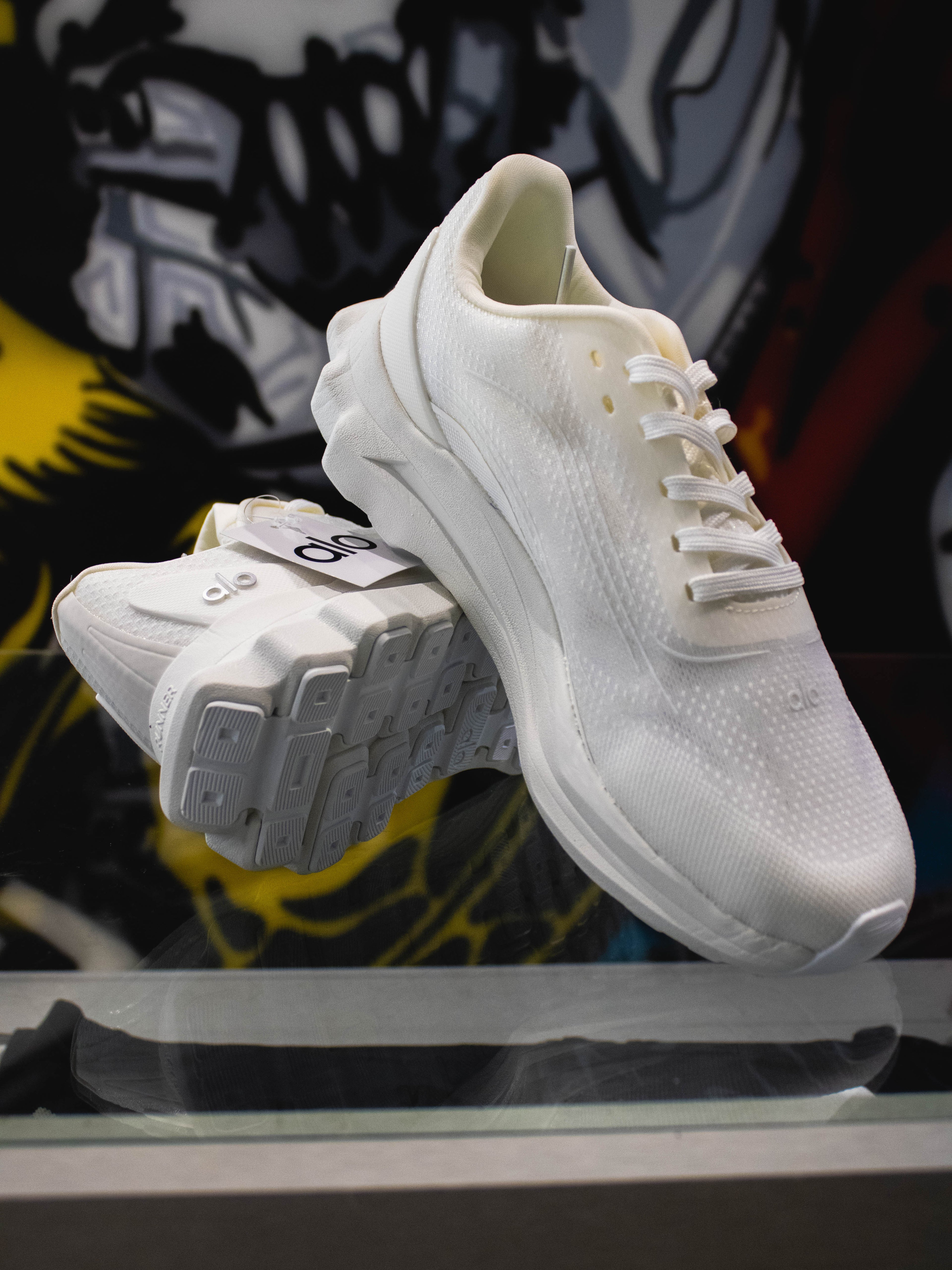 Alo Runners White