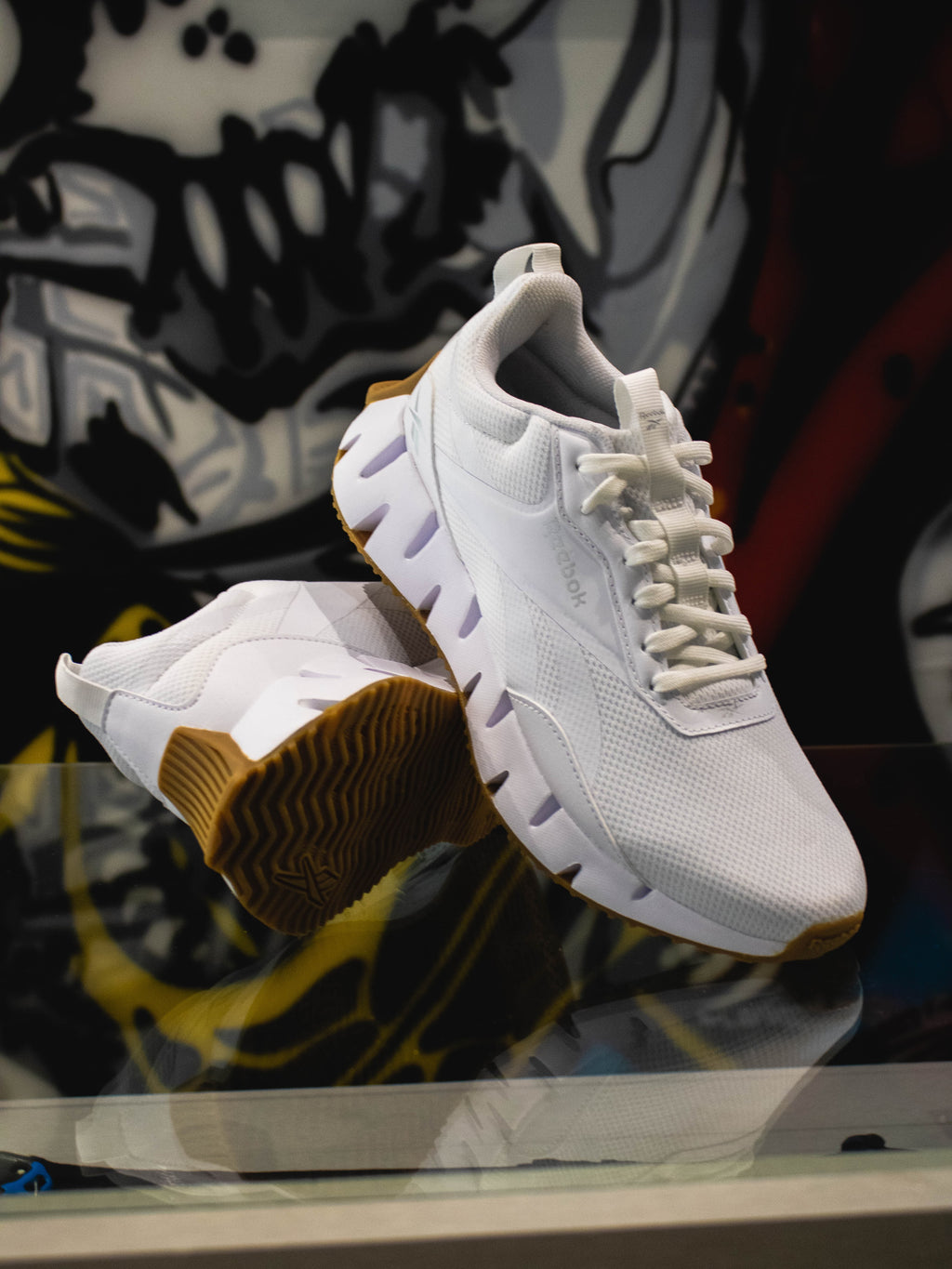 Reebok Zig Dynamica STR White / Gum