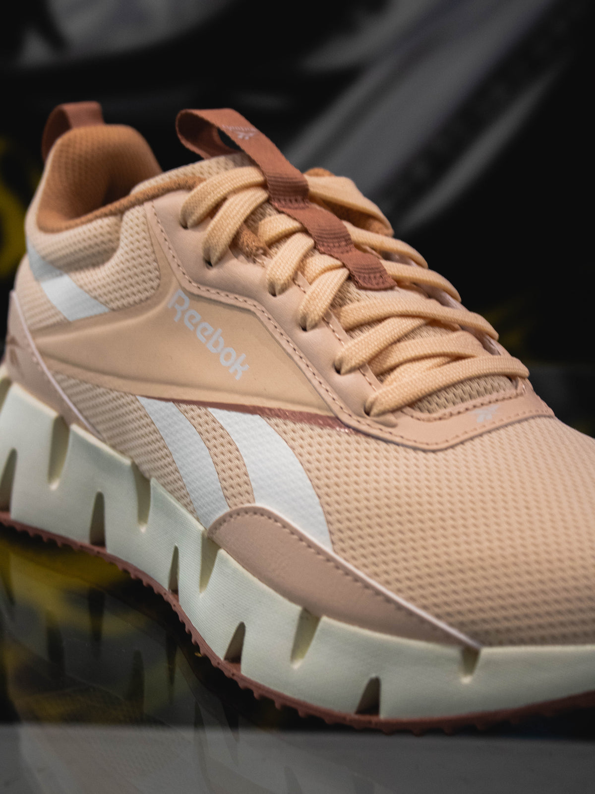 Reebok Zig Dynamica STR Beige