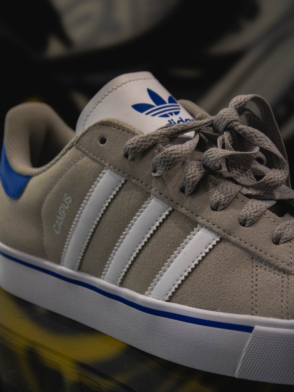 Adidas Originals Campus Vulc Gris Tres / Blanco Nube / Pájaro Azul